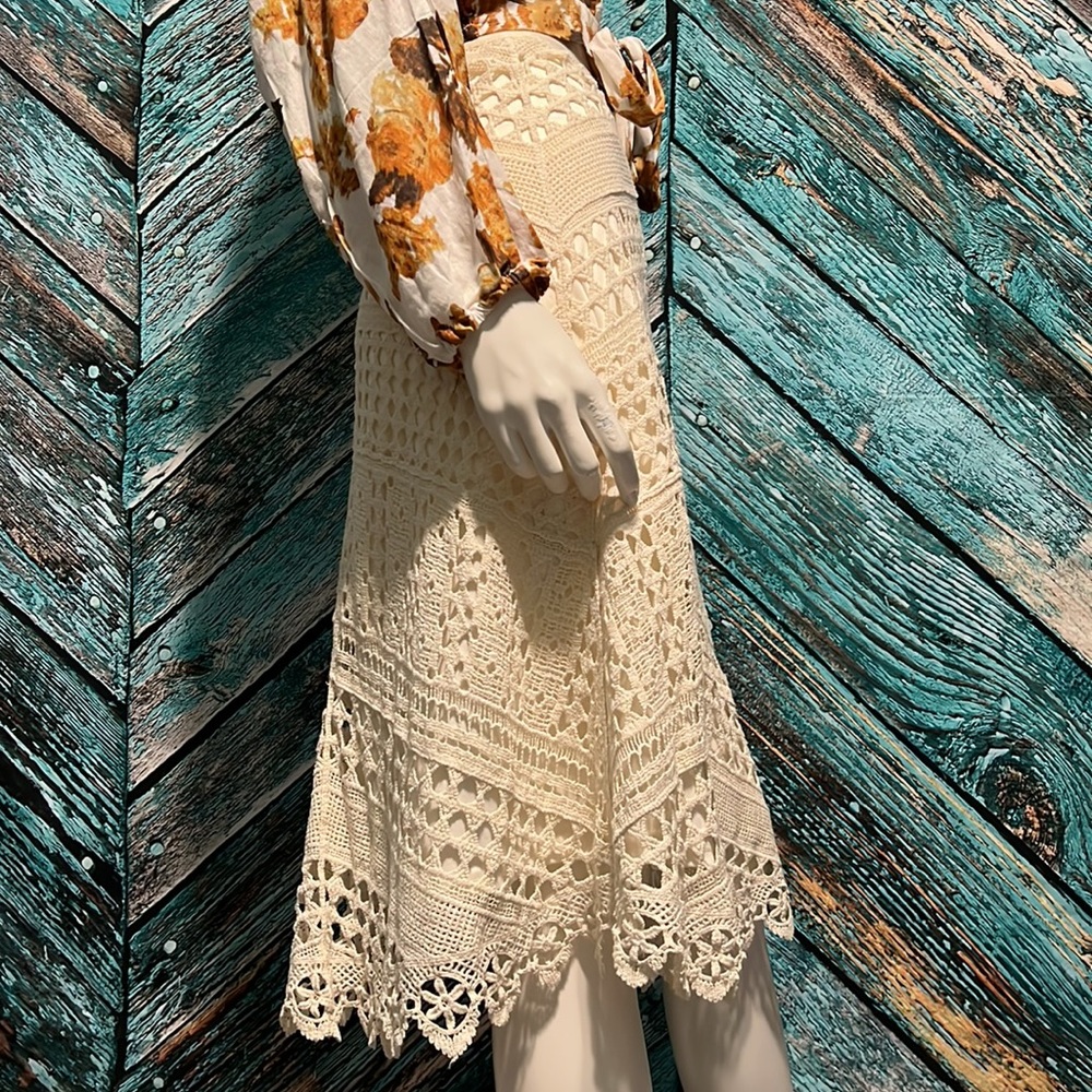 Crocheted Cotton Scalloped Hem Ivory Skirt, XSmall NWT - Picture 5 of 7